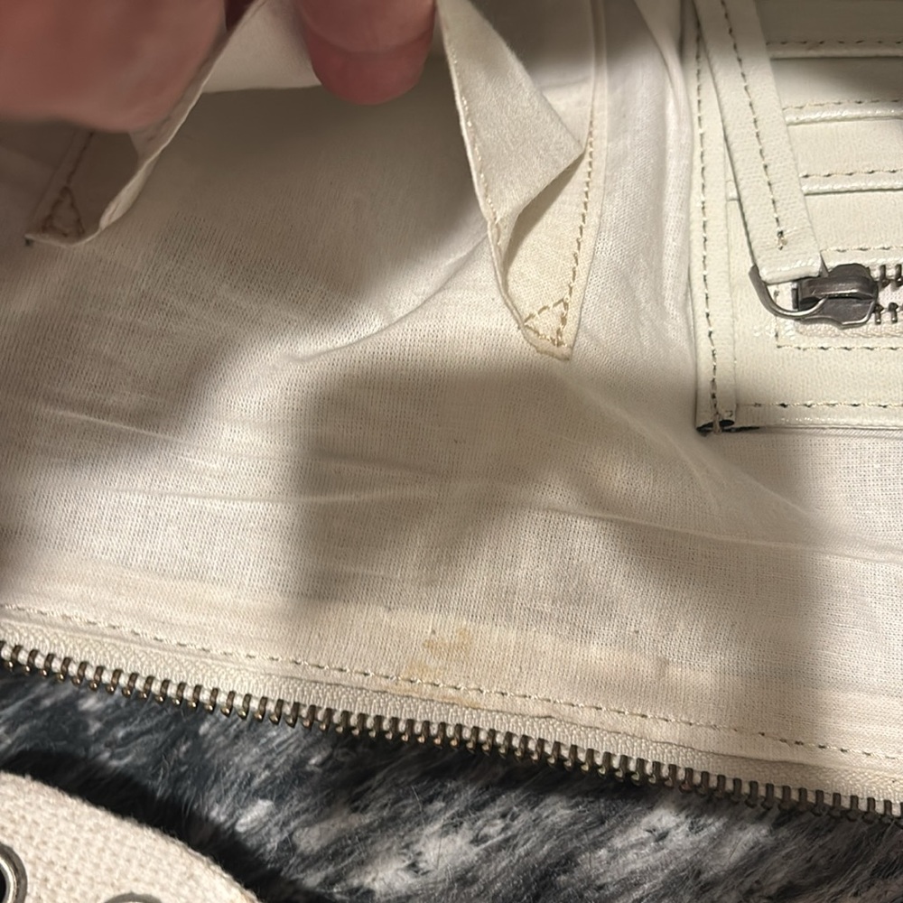 Free People " Off the Record‎ " carryall.Light cream - Picture 10 of 15
